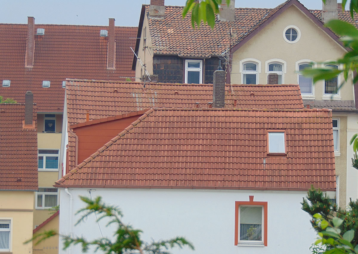 Maler Hameln und Malerarbeiten Hannover mit Balkonsanierung Springe und Betonsanierung Bad Pyrmont