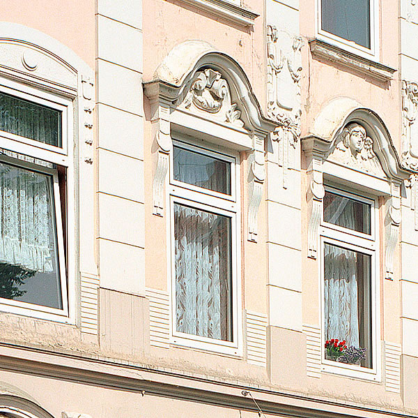 Maler Hameln und Malerarbeiten Hannover mit Balkonsanierung Springe und Betonsanierung Bad Pyrmont