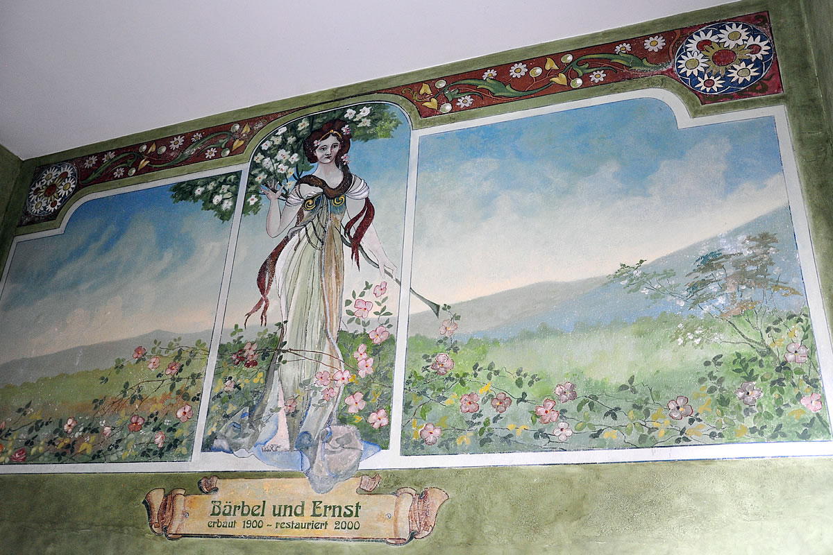 Maler Hameln und Malerarbeiten Hannover mit Balkonsanierung Springe und Betonsanierung Bad Pyrmont