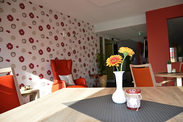 Maler Hameln und Malerarbeiten Hannover mit Balkonsanierung Springe und Betonsanierung Bad Pyrmont