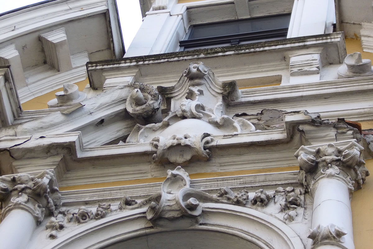 Maler Hameln und Malerarbeiten Hannover mit Balkonsanierung Springe und Betonsanierung Bad Pyrmont